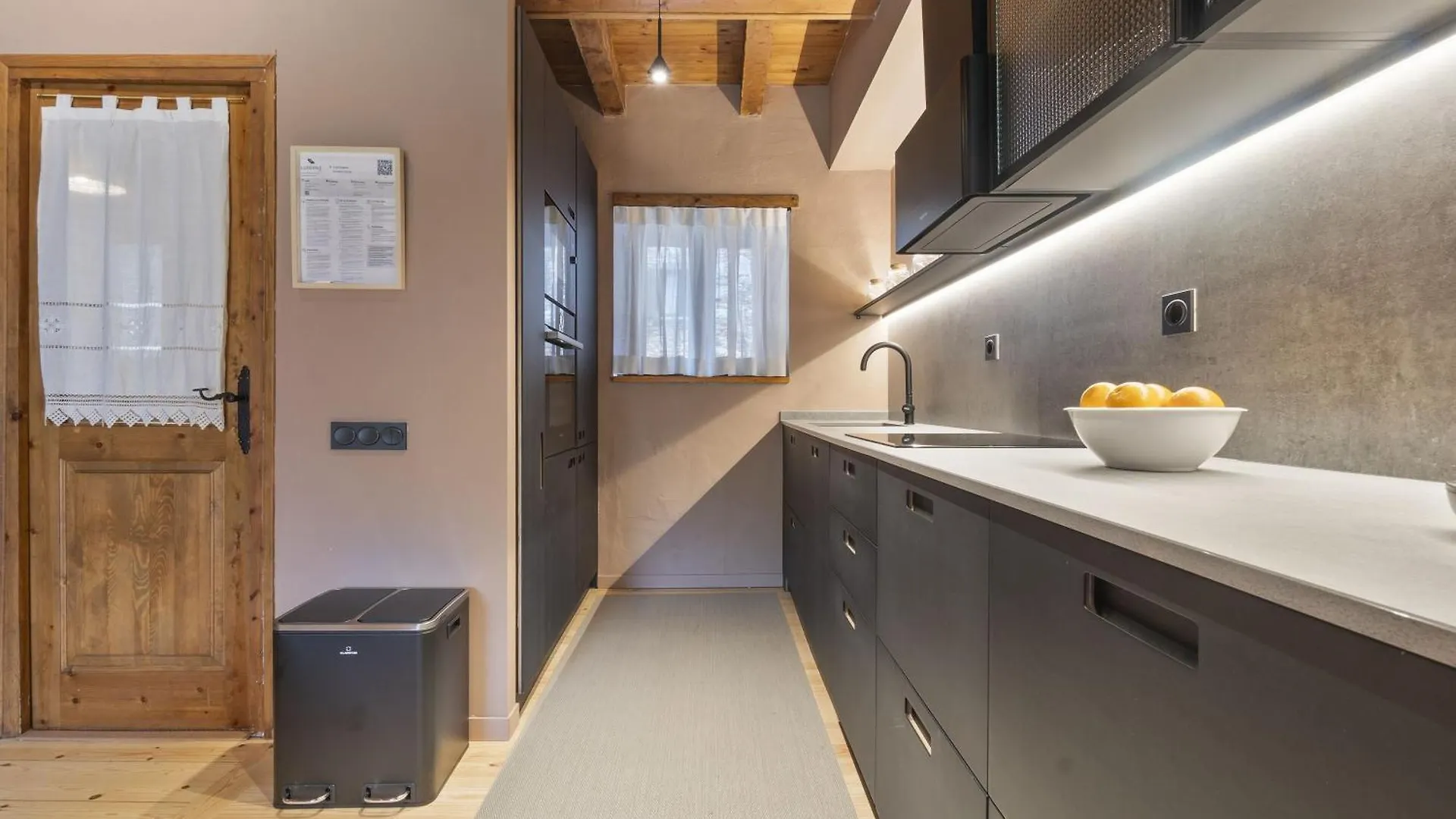 Holiday home Luderna - Casa Con Terraza Somont Villa Naut Aran